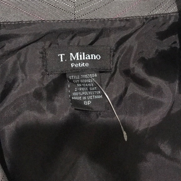 Vest and skirt - Picture 4 of 4